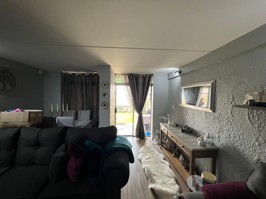 1 Bedroom Property for Sale in Deneysville Free State